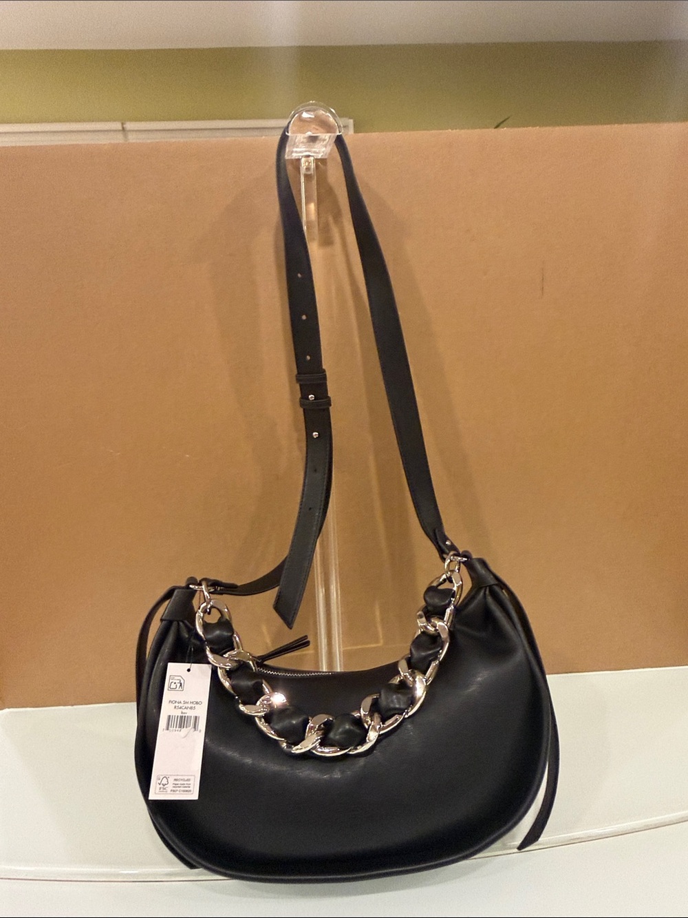 DKNY Black leather Shoulder Bag with Silver Chain